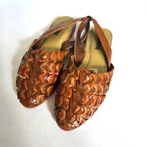 Chic Brown Woven Sandals